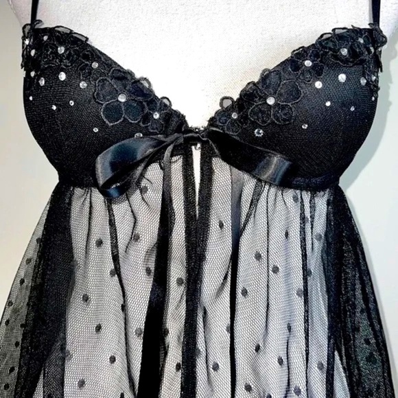 Victoria’s Secret Embellished Floral Babydoll - Picture 3 of 6